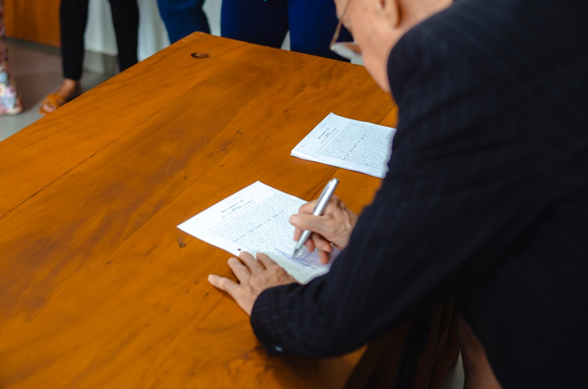 The "Close on the Concern": Turning the Final Hesitation Into the Closing Question