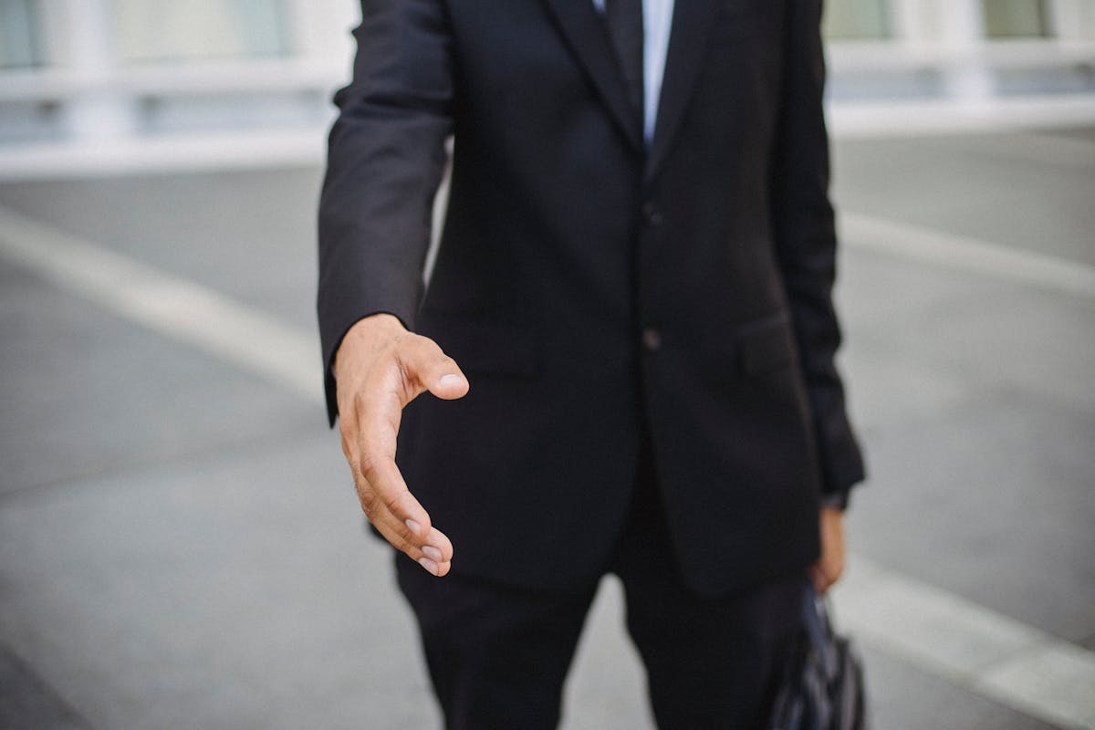 The "Summary Close": Reading Back the Buyer's Own Words to Trigger Commitment