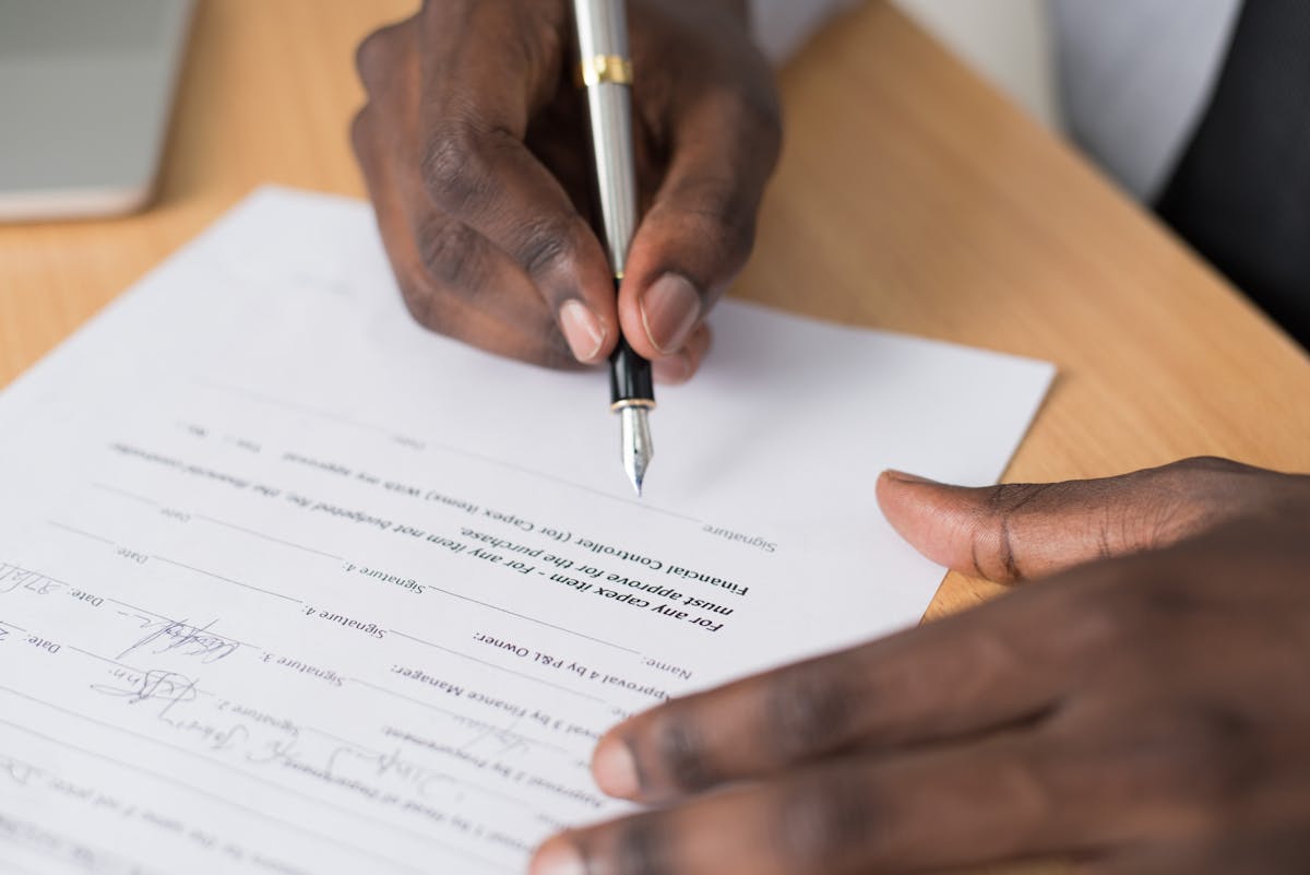 The Freelance Discovery Call Script: 12 Questions That Qualify the Client in 20 Minutes