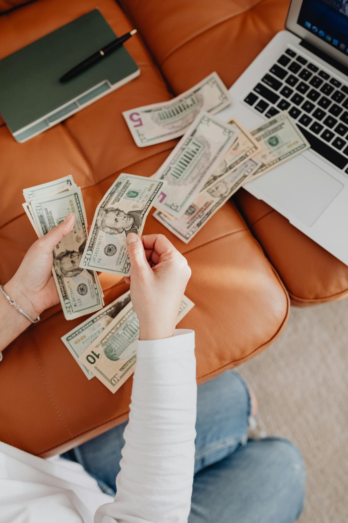 Freelancer finances money