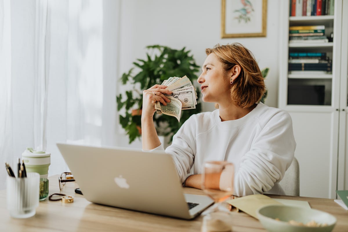 Freelance Emergency Fund: How Many Months of Runway You Actually Need