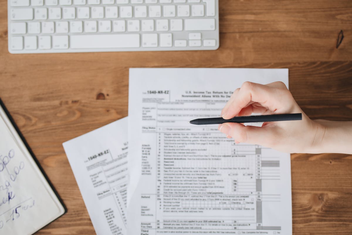 Freelance Tax Form 1099: What It Is, When You Get One, and What to Do