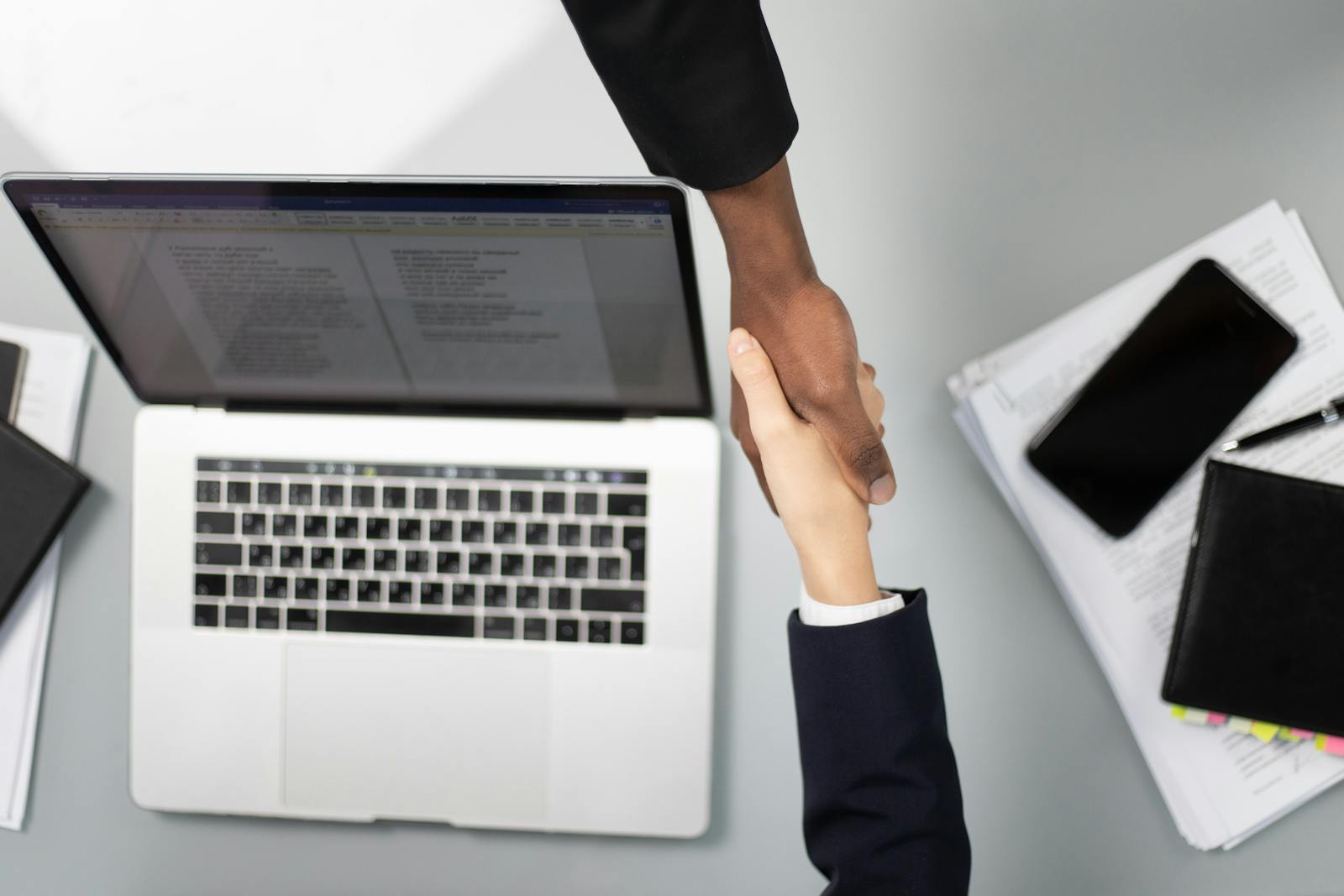Cold Outreach From Freelancer to Marketing Director: A Worked Example With Copy