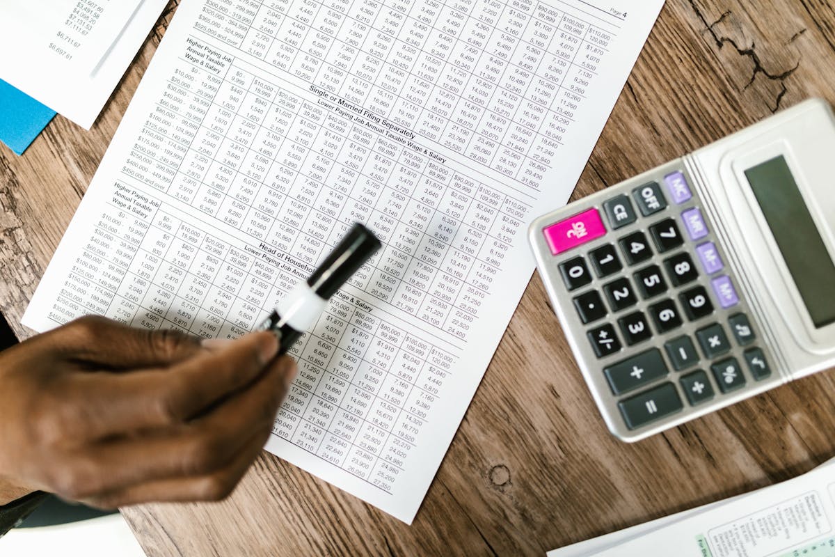 How to Collect Money From Overdue Invoices