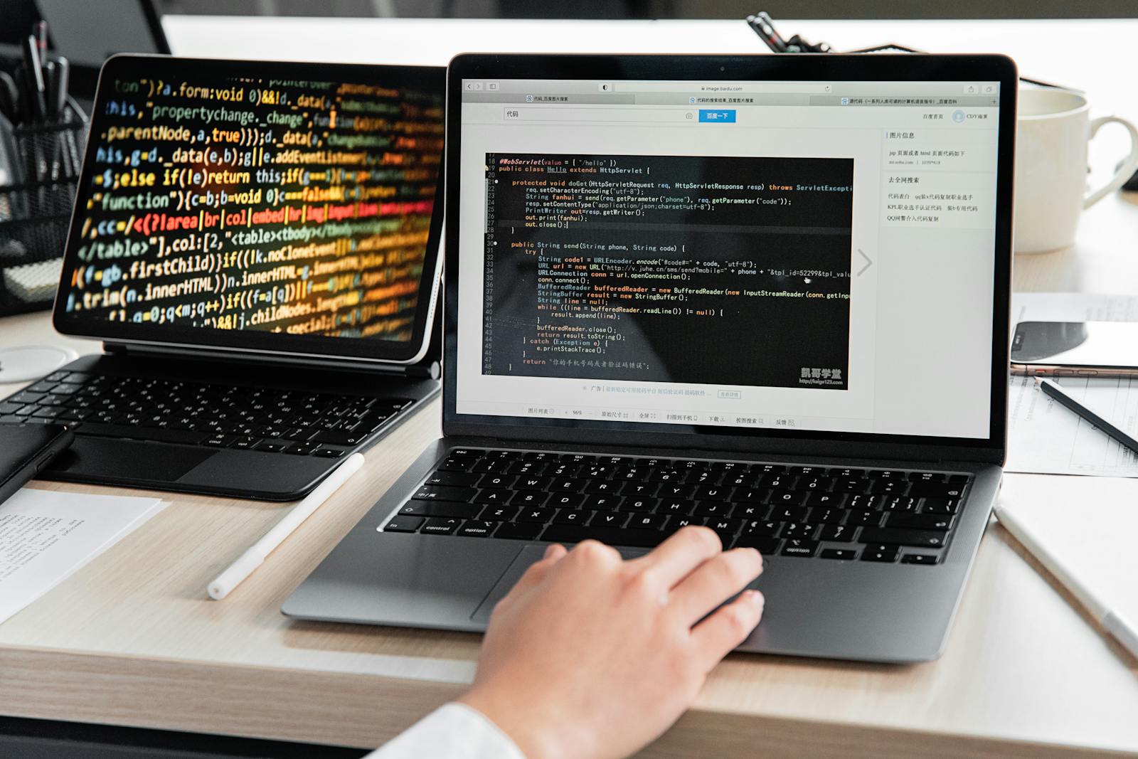 5 Signals That Flag Your Content as AI-Written (And How to Fix Each One)