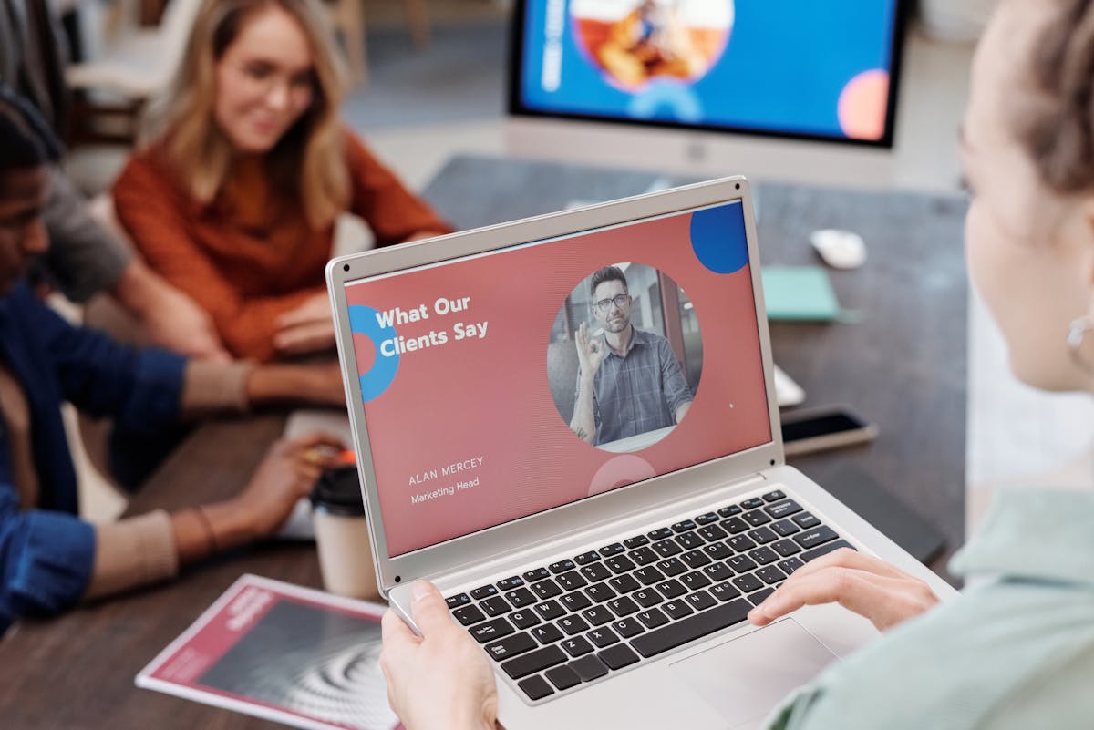 ZipBooks vs. Wave: Which Free Accounting Tool Is Better?