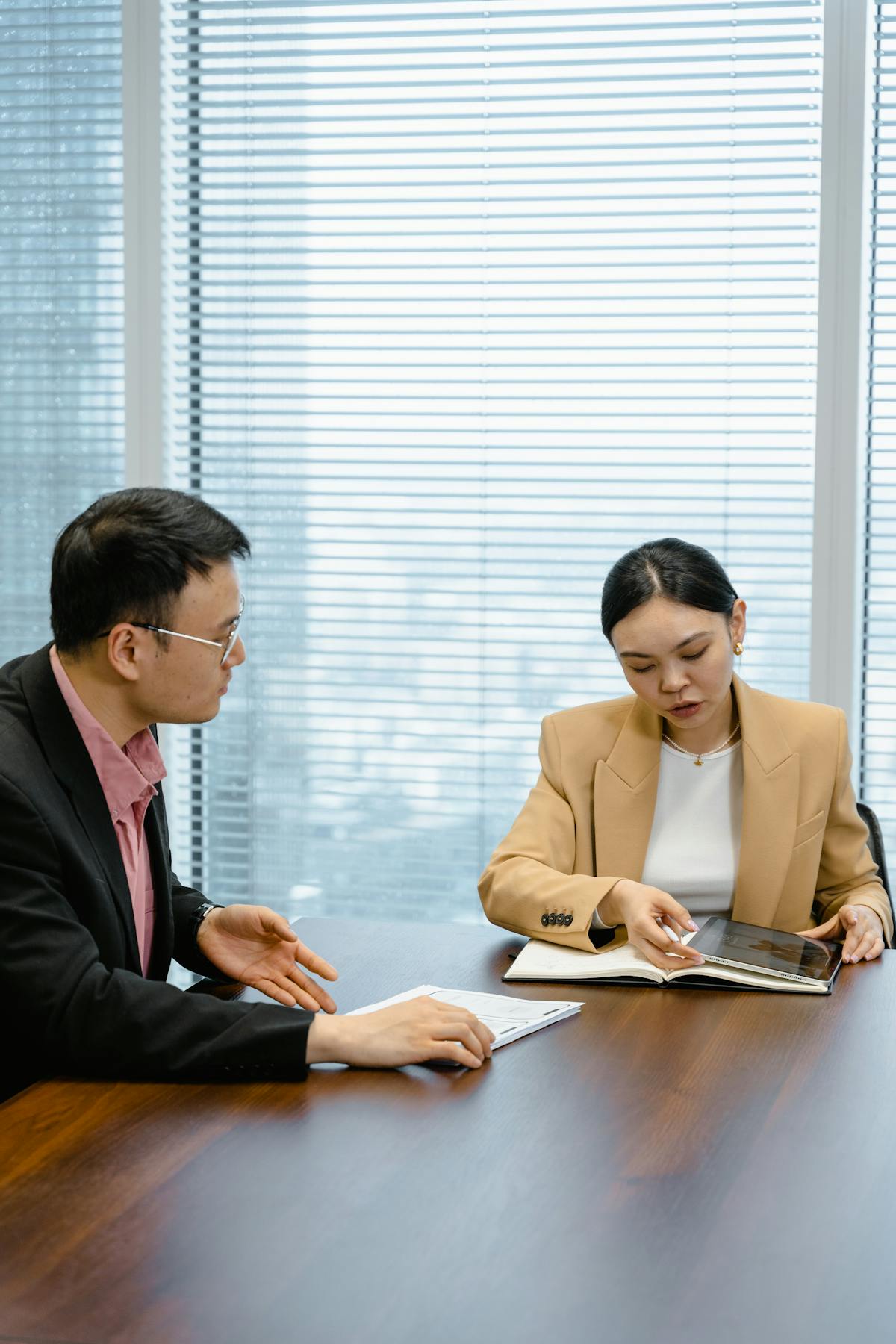 The "Negotiation Replay": Why Reviewing Recordings Is the Fastest Way to Improve
