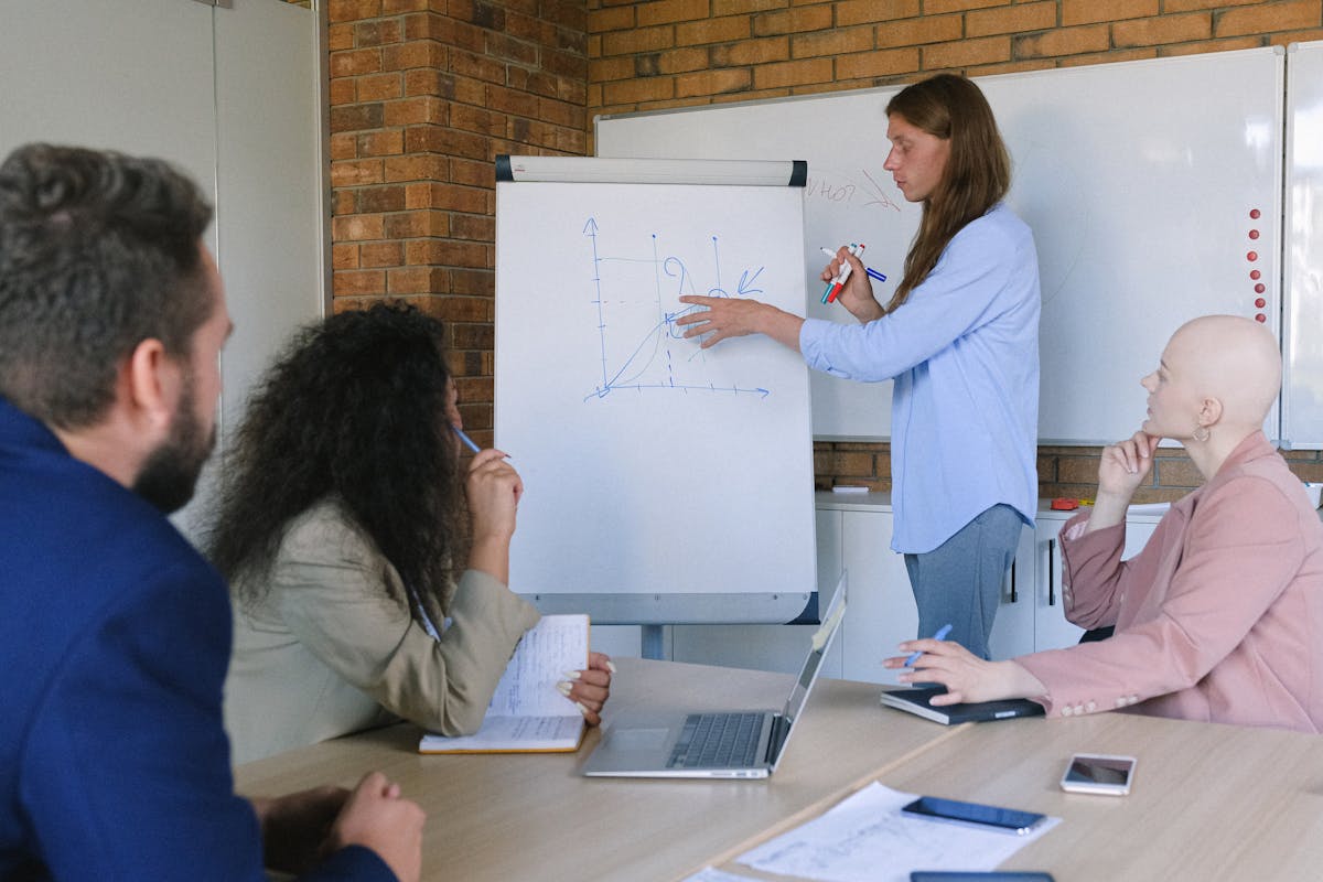 The Day 14 Mid-Onboarding Pulse: 5 Questions That Fix Problems Before They Compound