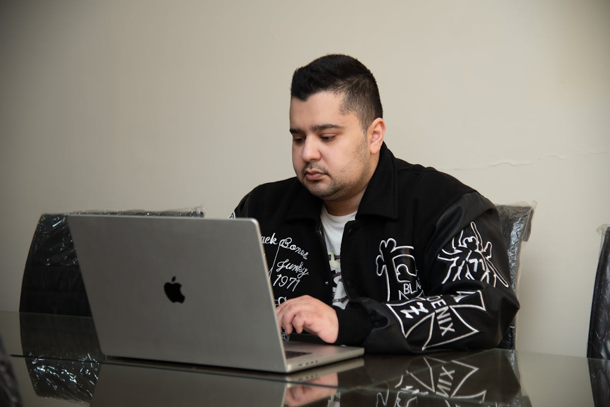 How to Set Up an Automated Follow-Up Email Sequence