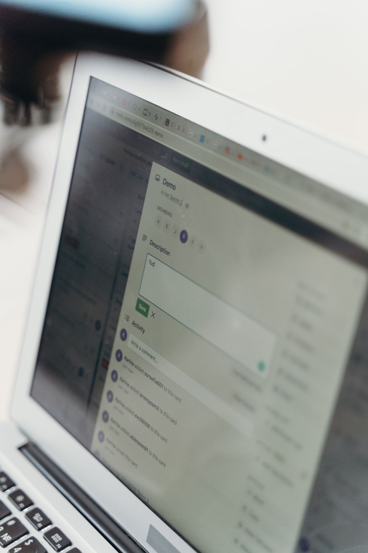 How to Write a Follow-Up Email Without Being Annoying
