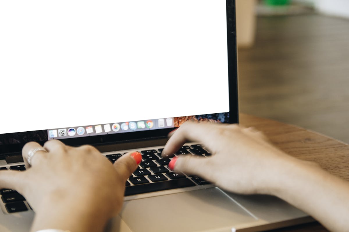 The "Forwardable" Cold Email Format: Writing as If the Recipient Will Pass It Internally