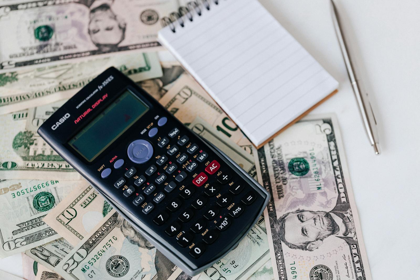 The "Invoice Payment Link" vs "Bank Transfer" Decision: When Each One Wins