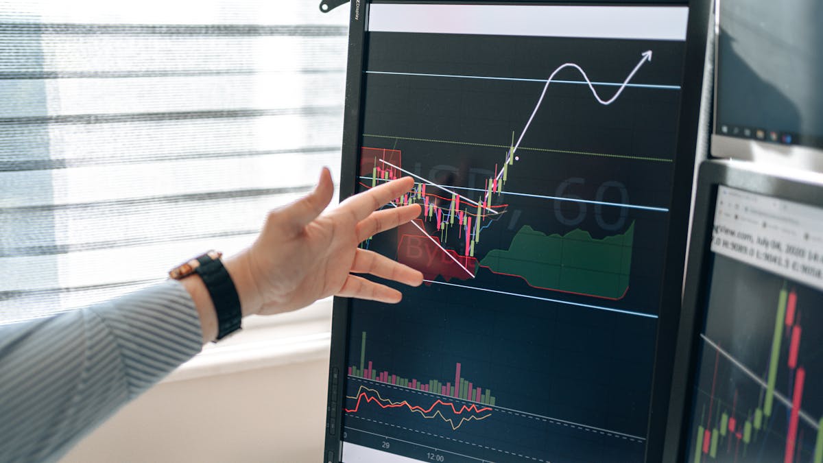 Pipeline Stuck Time: The Metric That Reveals Exactly Where Deals Are Dying