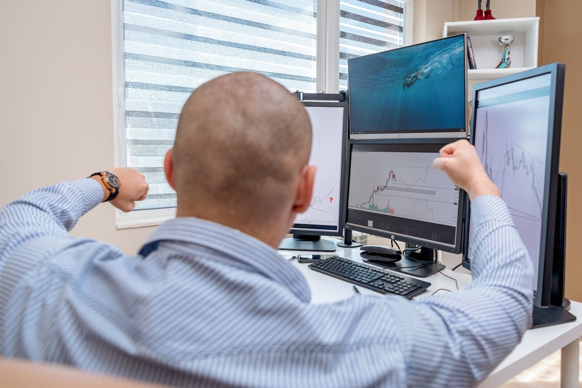 Lifetime Value for Service Businesses: The Simple Calculation That Changes Everything