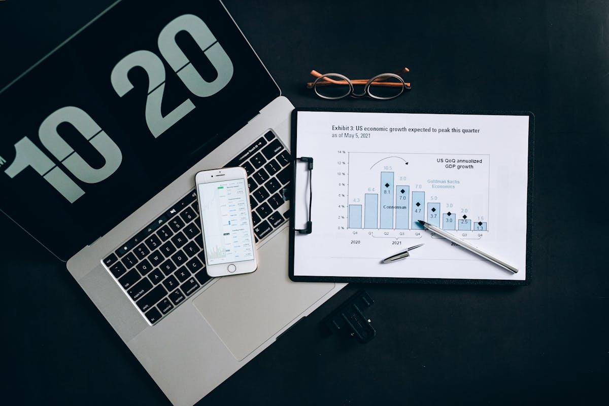 First Touch to Close: How to Calculate Your Real Sales Cycle Length