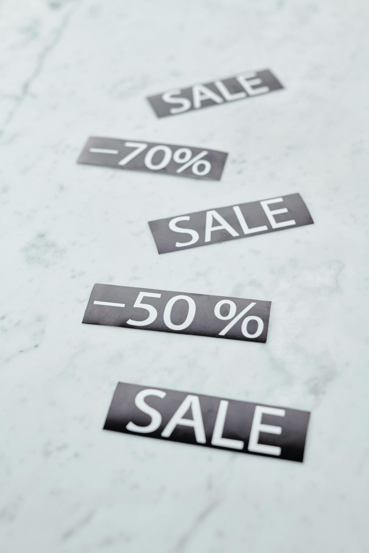Price tag discount concept