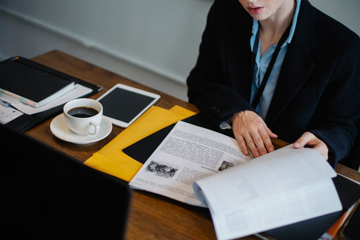 How to Track Documents Online: Tools and Methods