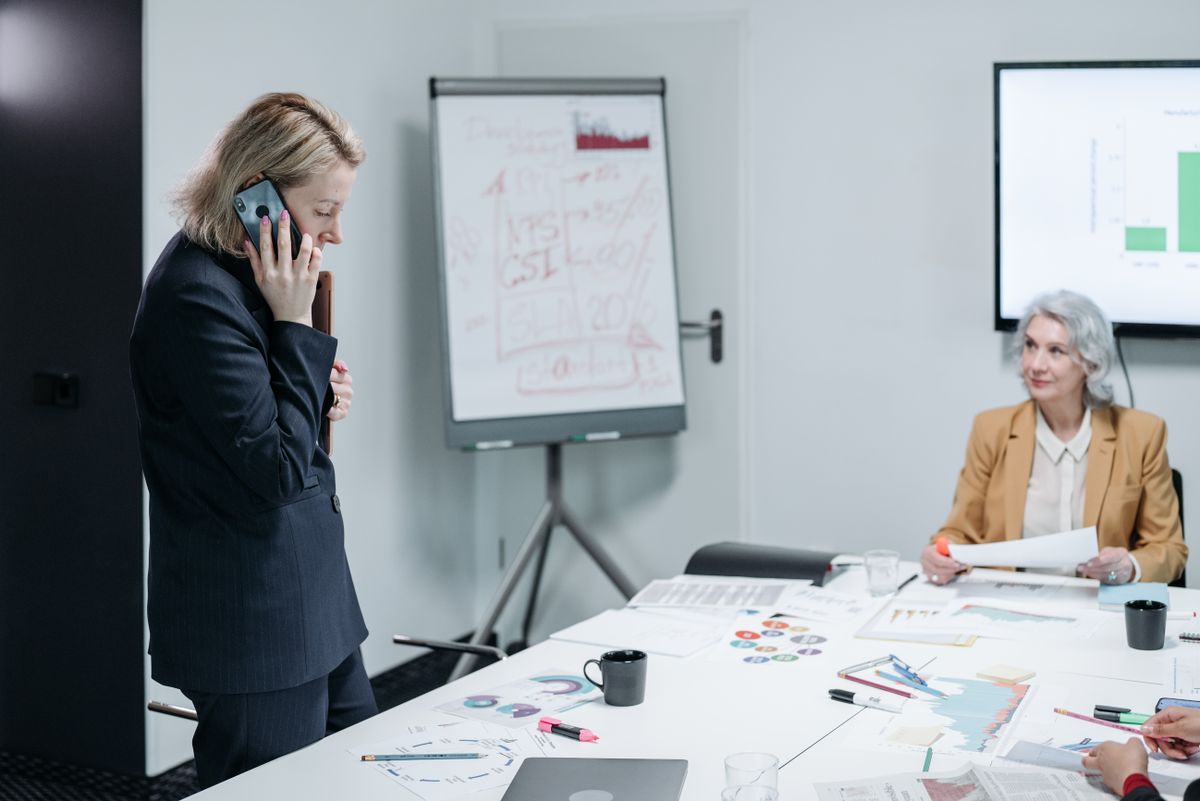 Tire-Kicker or Real Buyer? Telling Them Apart by Proposal Behavior
