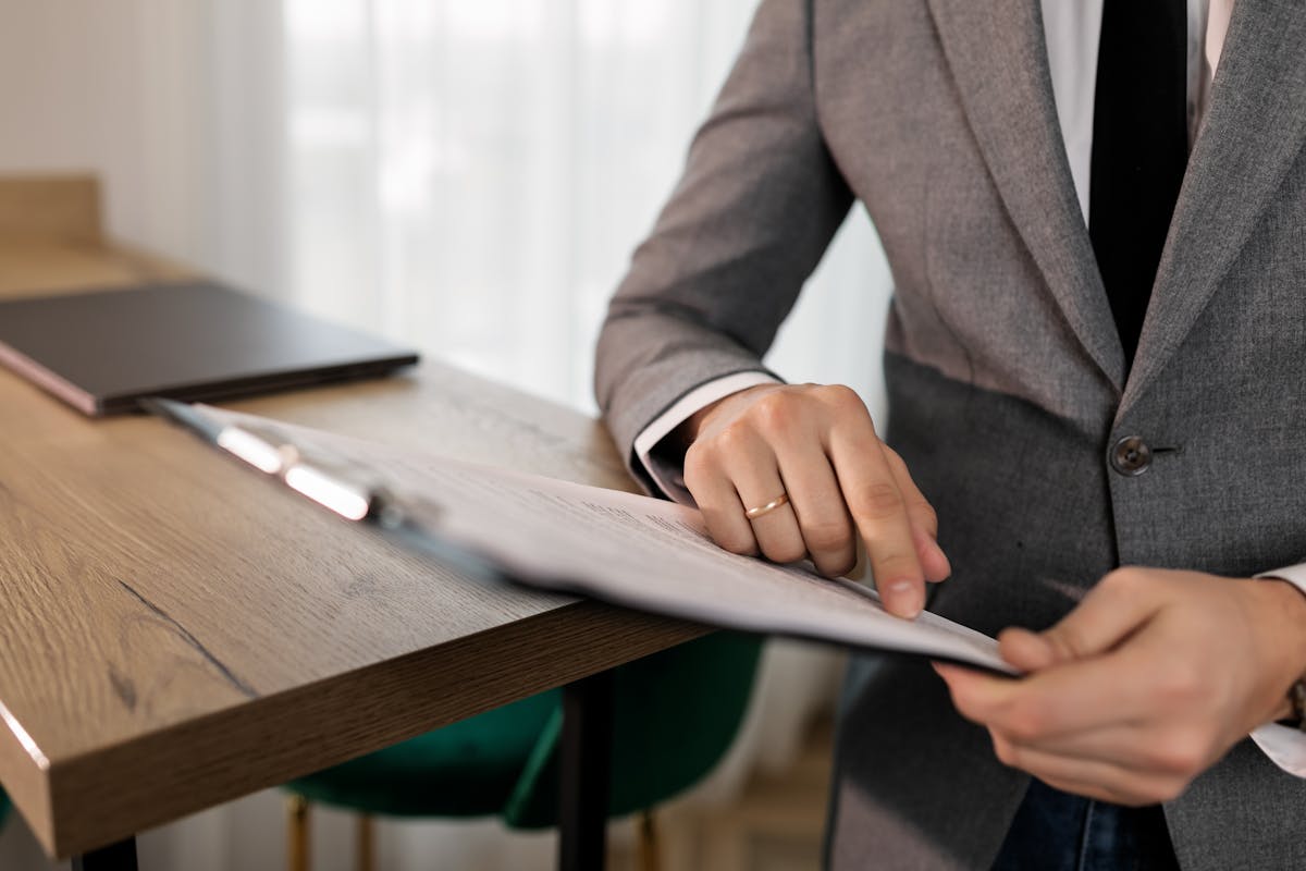 The 'Quotes From the Discovery Call' Sidebar: Mirroring the Buyer's Own Words
