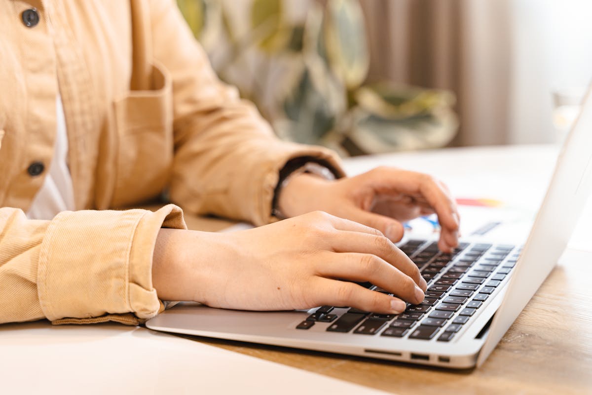 Prospecting in Public on LinkedIn