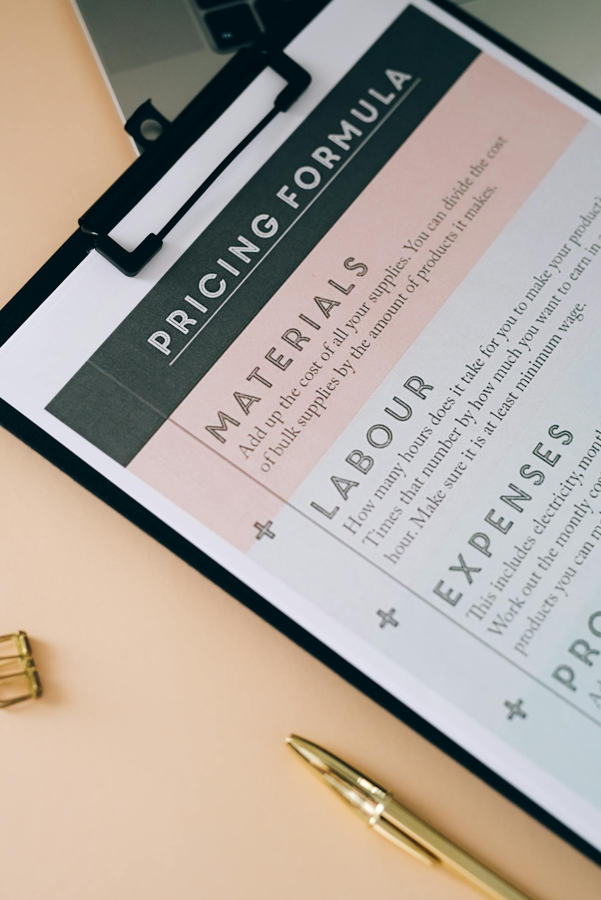 Quote Follow-Up Email to a Customer: Templates That Get Replies