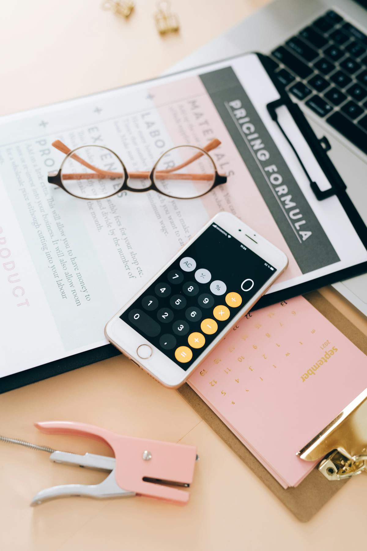 Good-Better-Best Quotes: How Many Options Actually Close