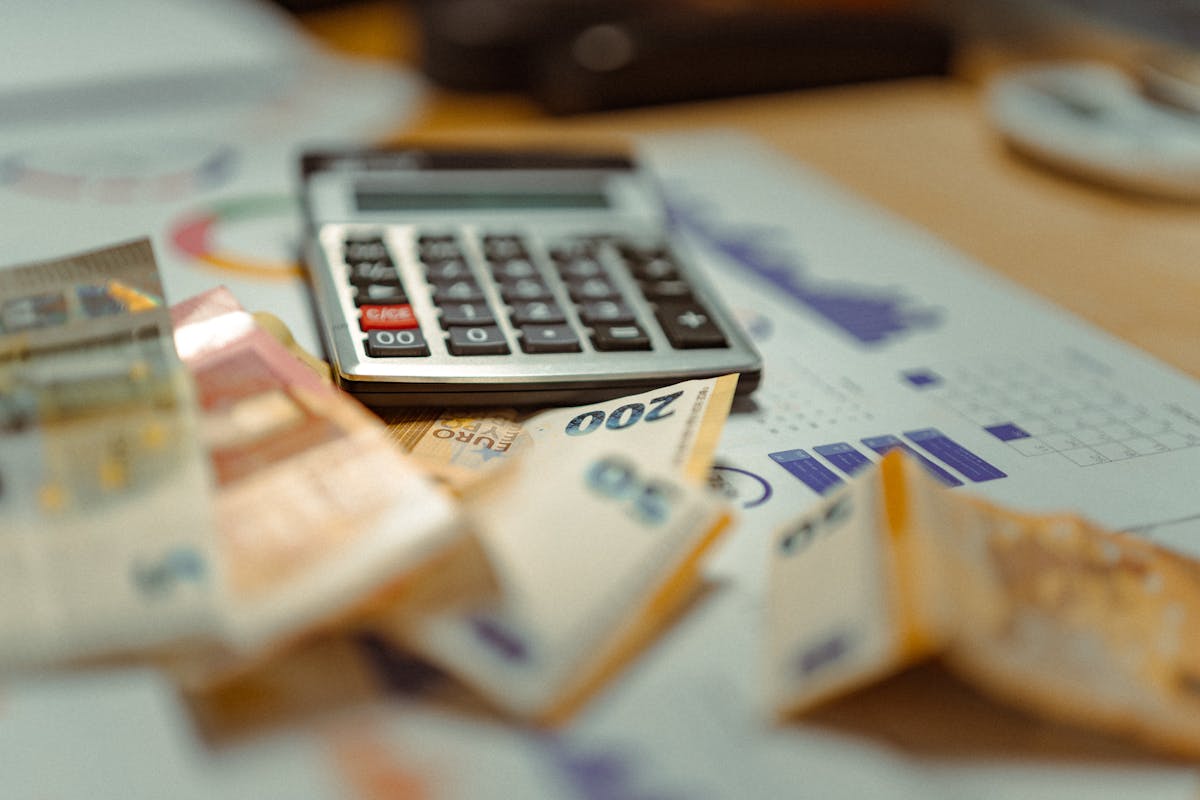 The "Discount-Free Quote": How to Hold Your Price When the Buyer Pushes