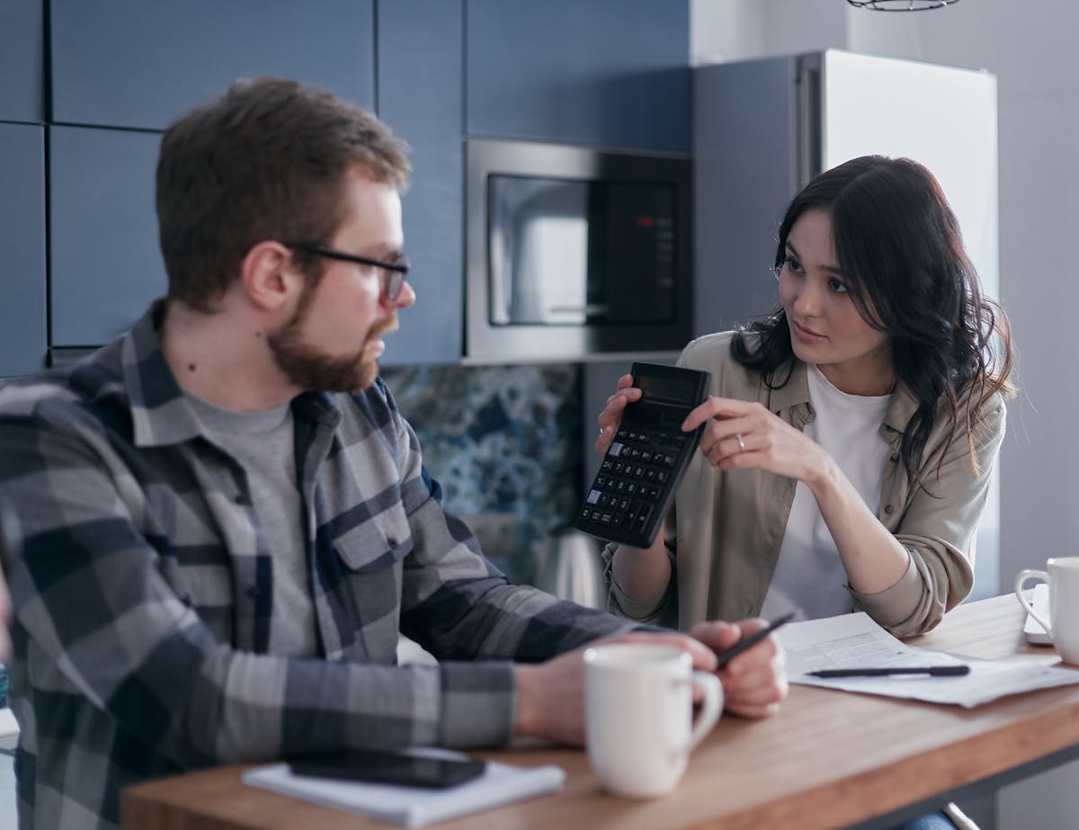 How to Write a Service Quote for a Business Client