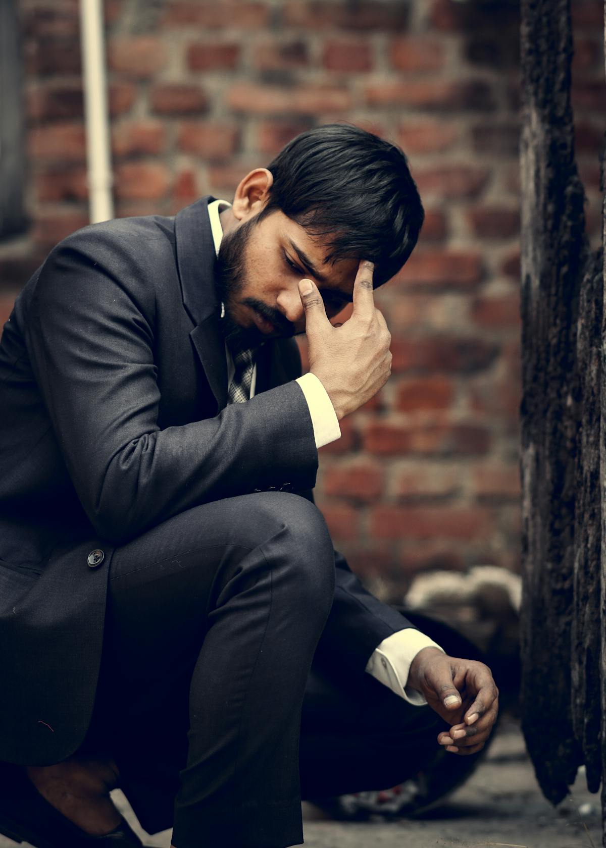 Loss Aversion in Service Sales: Why 'What You'll Lose' Sells Harder Than 'What You'll Gain'