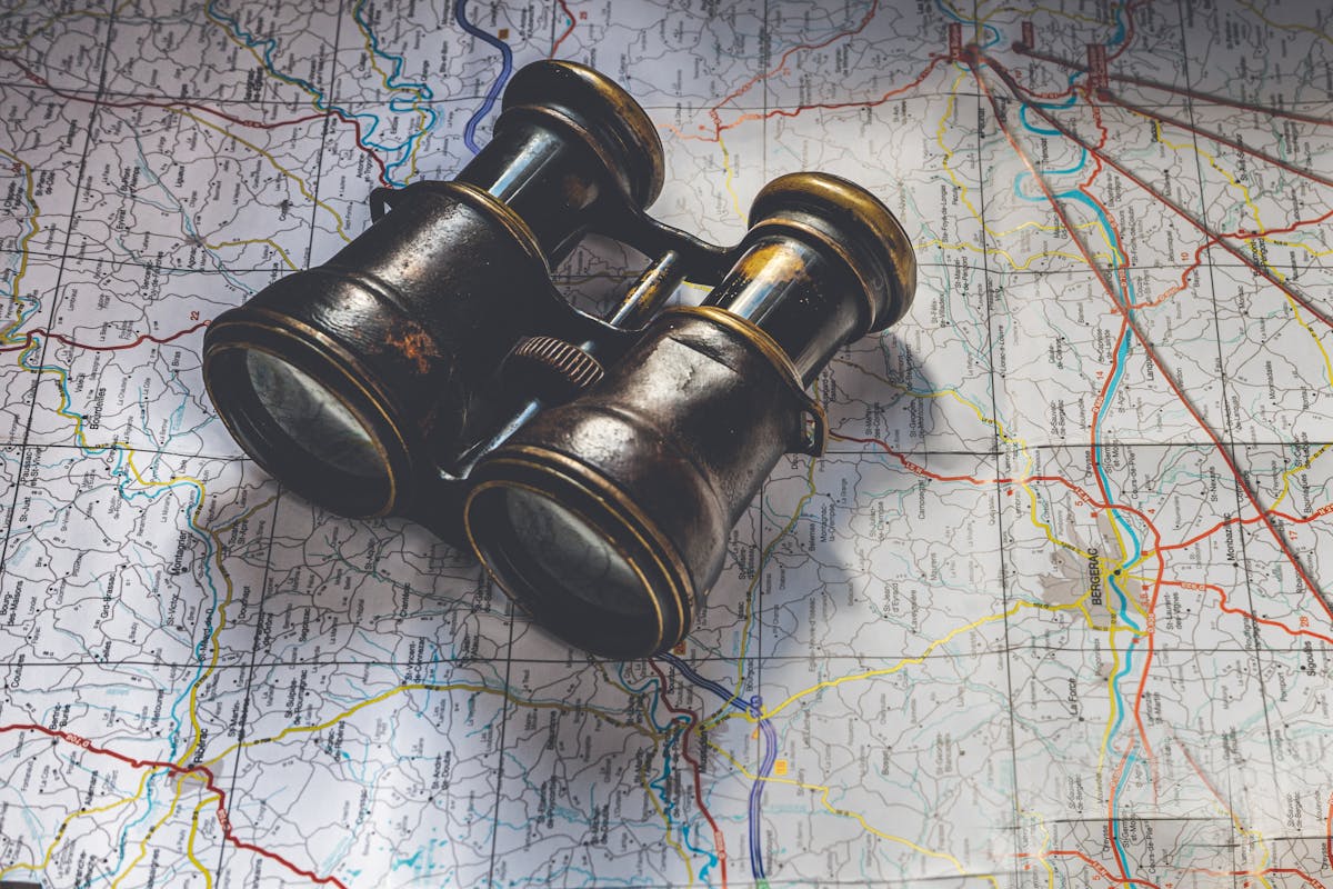 How to Manage Subcontractors Without Micromanaging (The System That Scales)