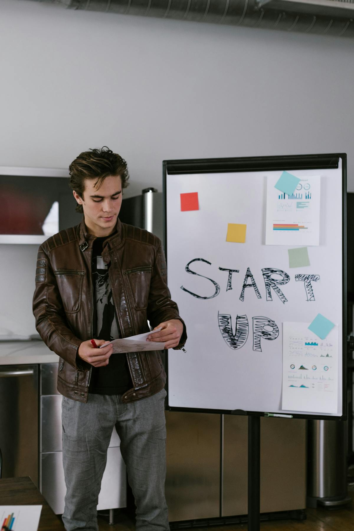Freelance vs Agency vs Solopreneur: Which Model Actually Makes More Money in 2026?