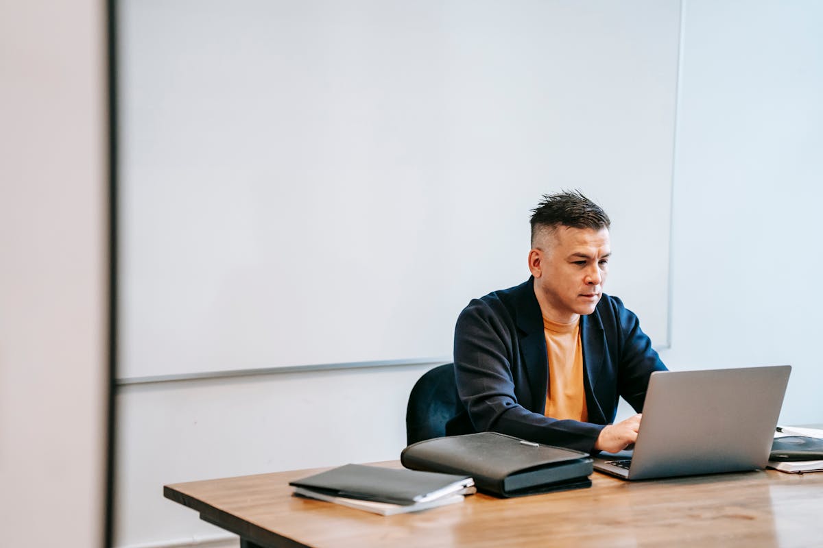 Time Blocking for Freelancers: A Realistic Weekly Schedule That Actually Works
