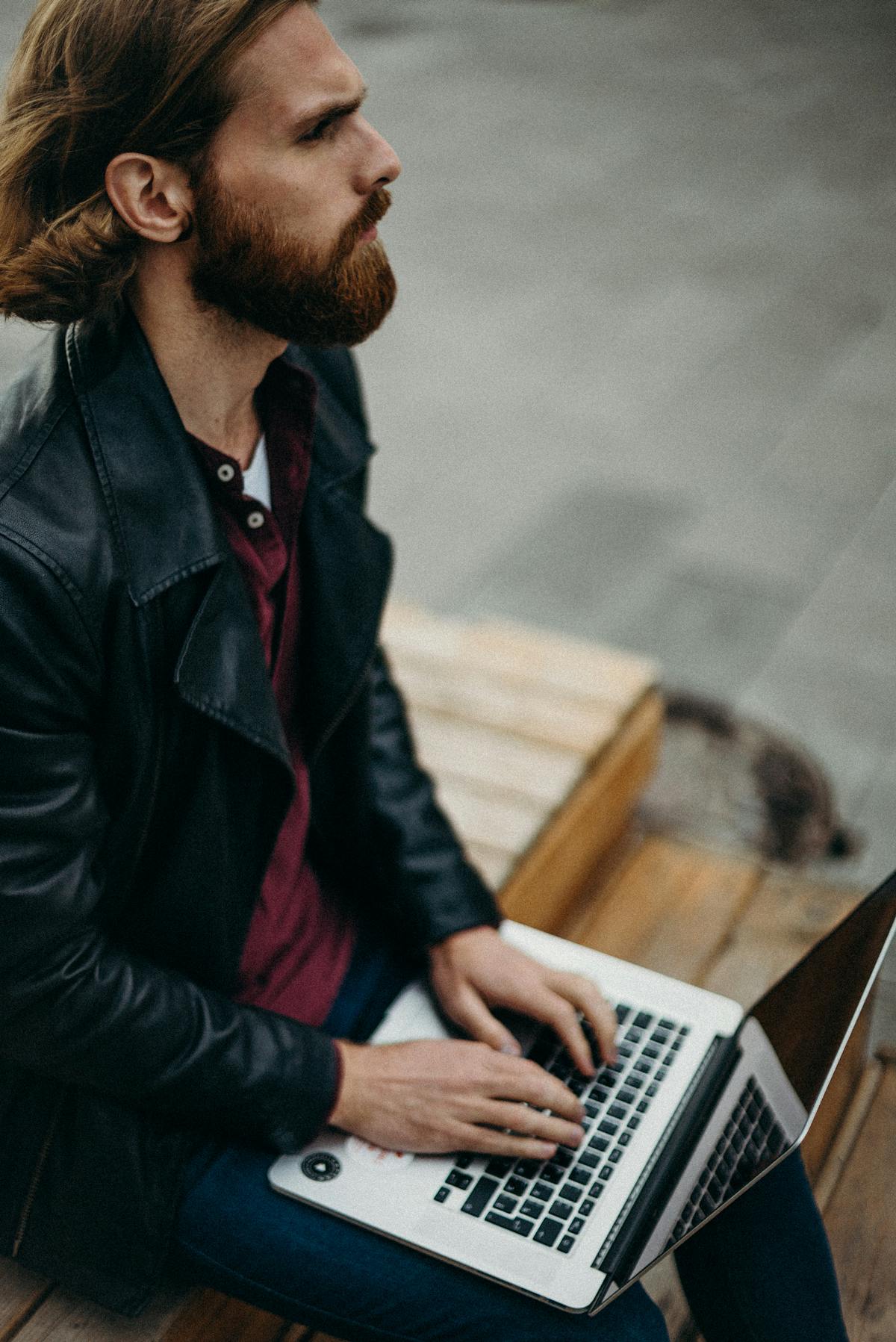 Strategy freelancer working laptop page2