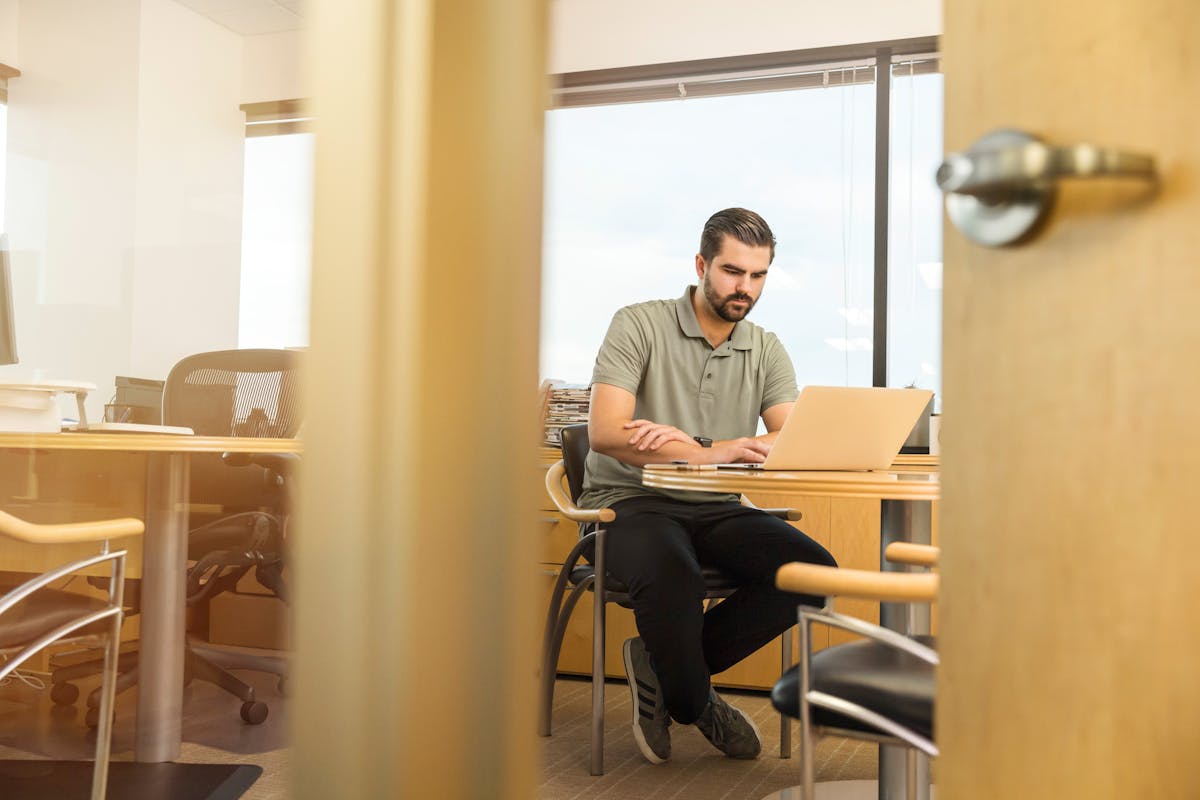 Freelance Retainer Agreement Sample: Annotated Example