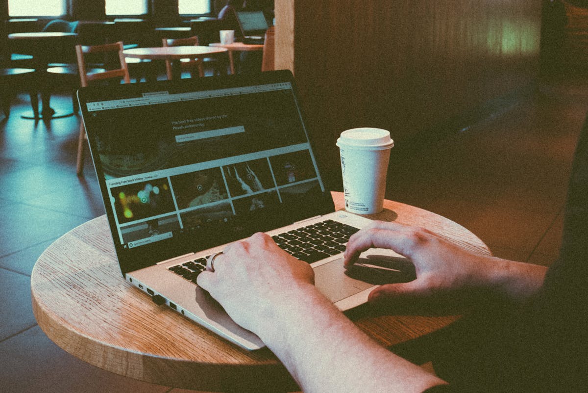 How to Start a Freelancing Business (Step-by-Step for 2025)