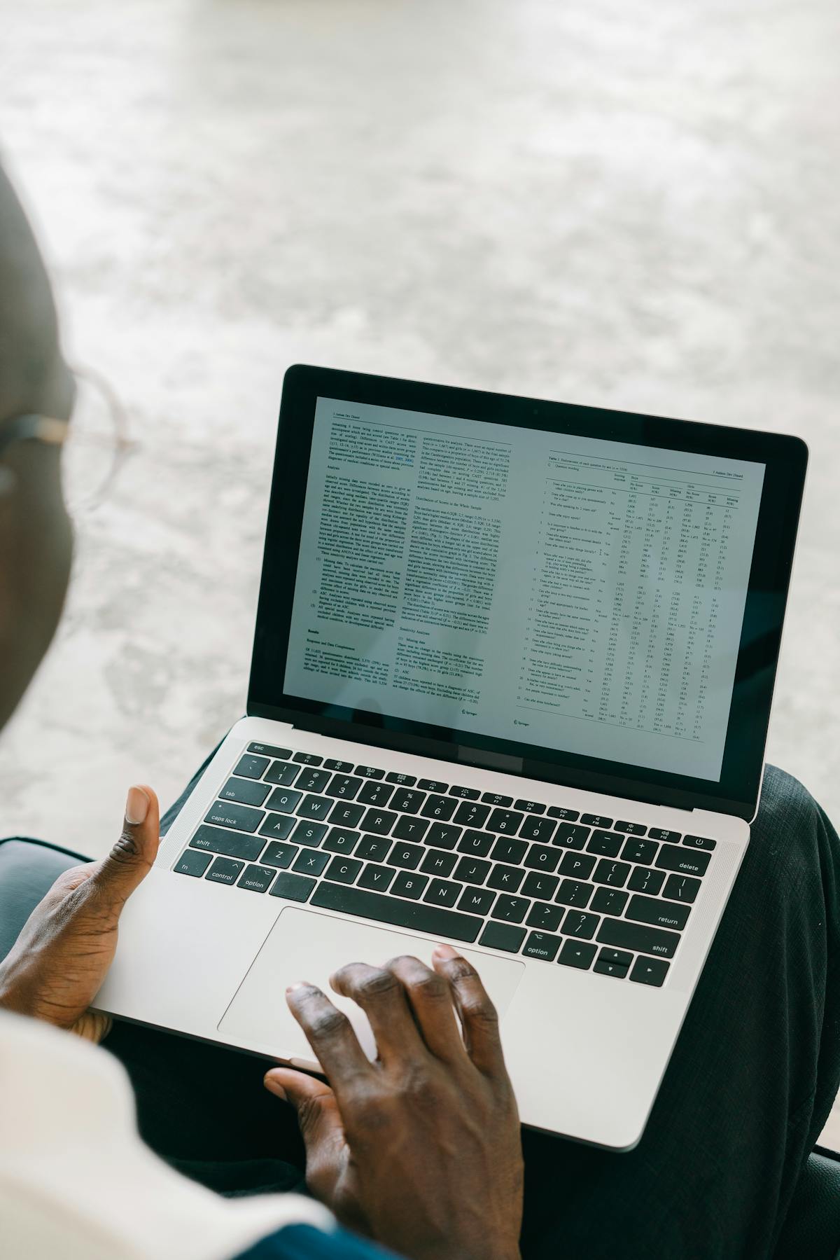 Document outline on computer screen