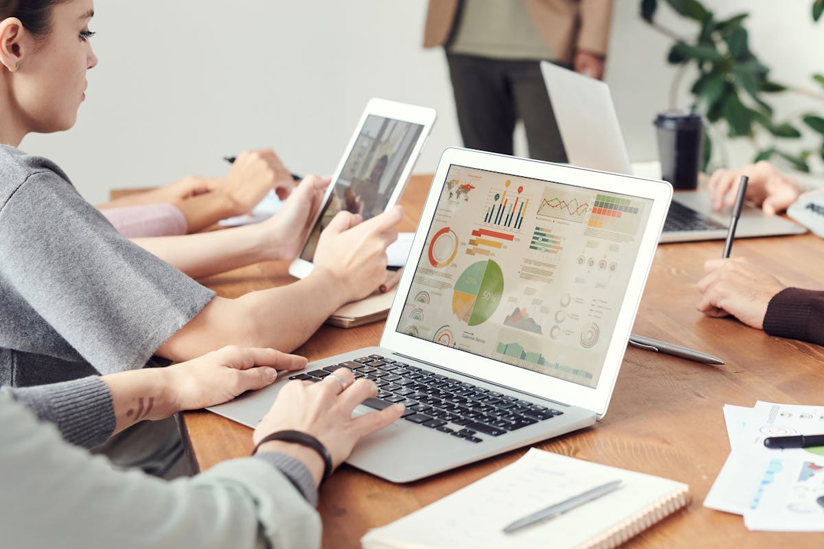 Comparing software on laptops